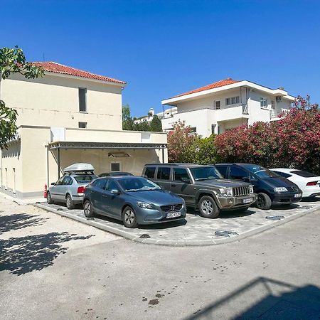 Beachfront Apartments Providenca With Free Parking Makarska Exterior photo