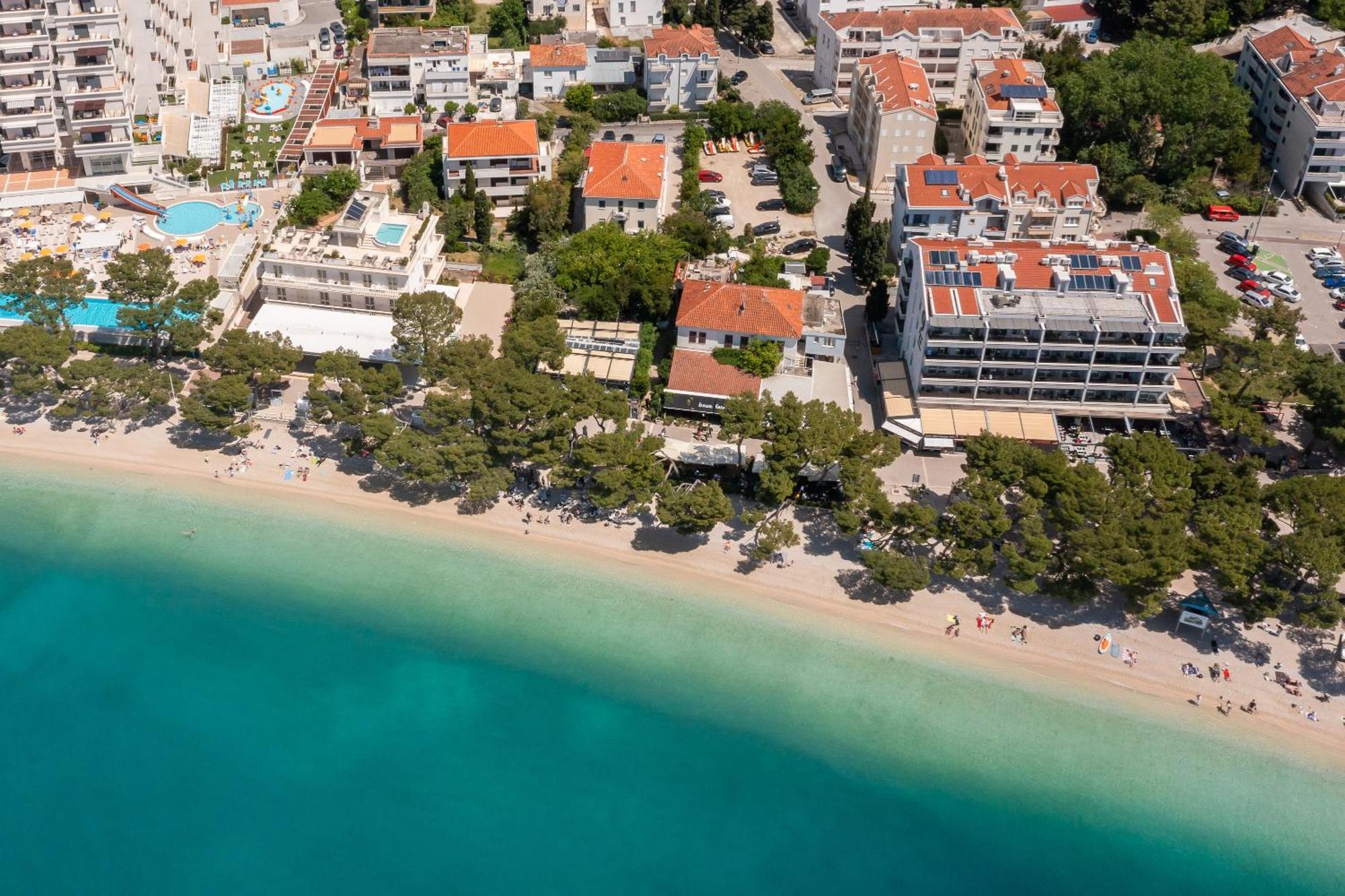 Beachfront Apartments Providenca With Free Parking Makarska Exterior photo
