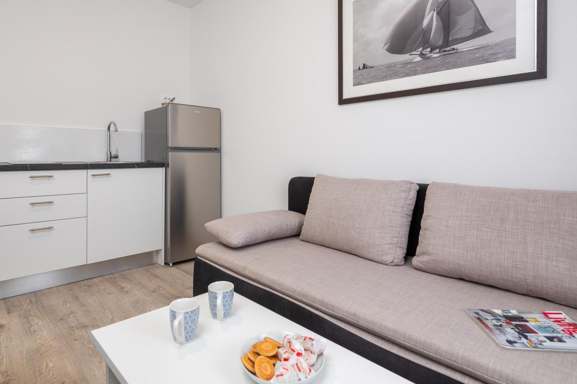 Beachfront Apartments Providenca With Free Parking Makarska Exterior photo