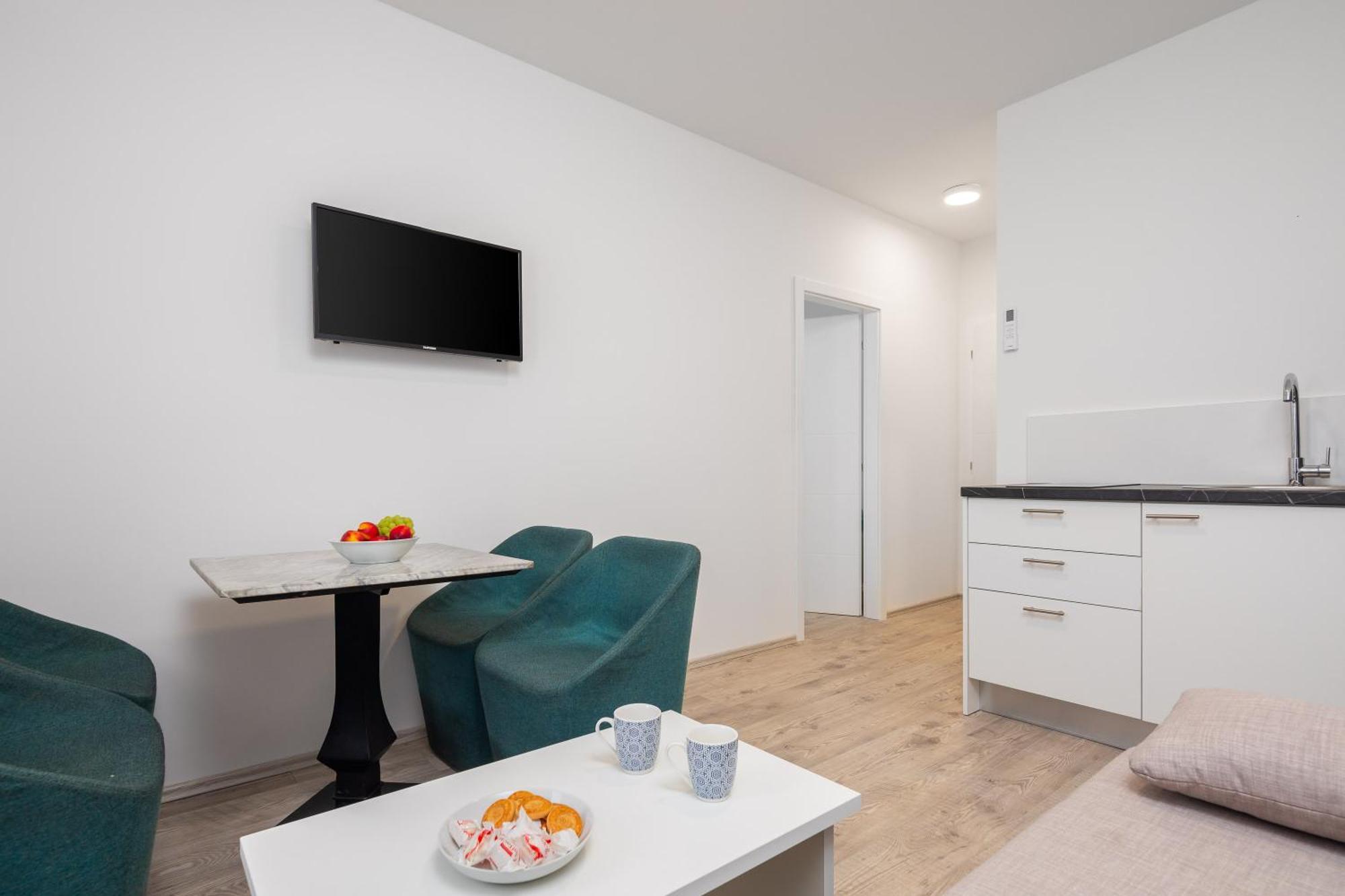 Beachfront Apartments Providenca With Free Parking Makarska Exterior photo