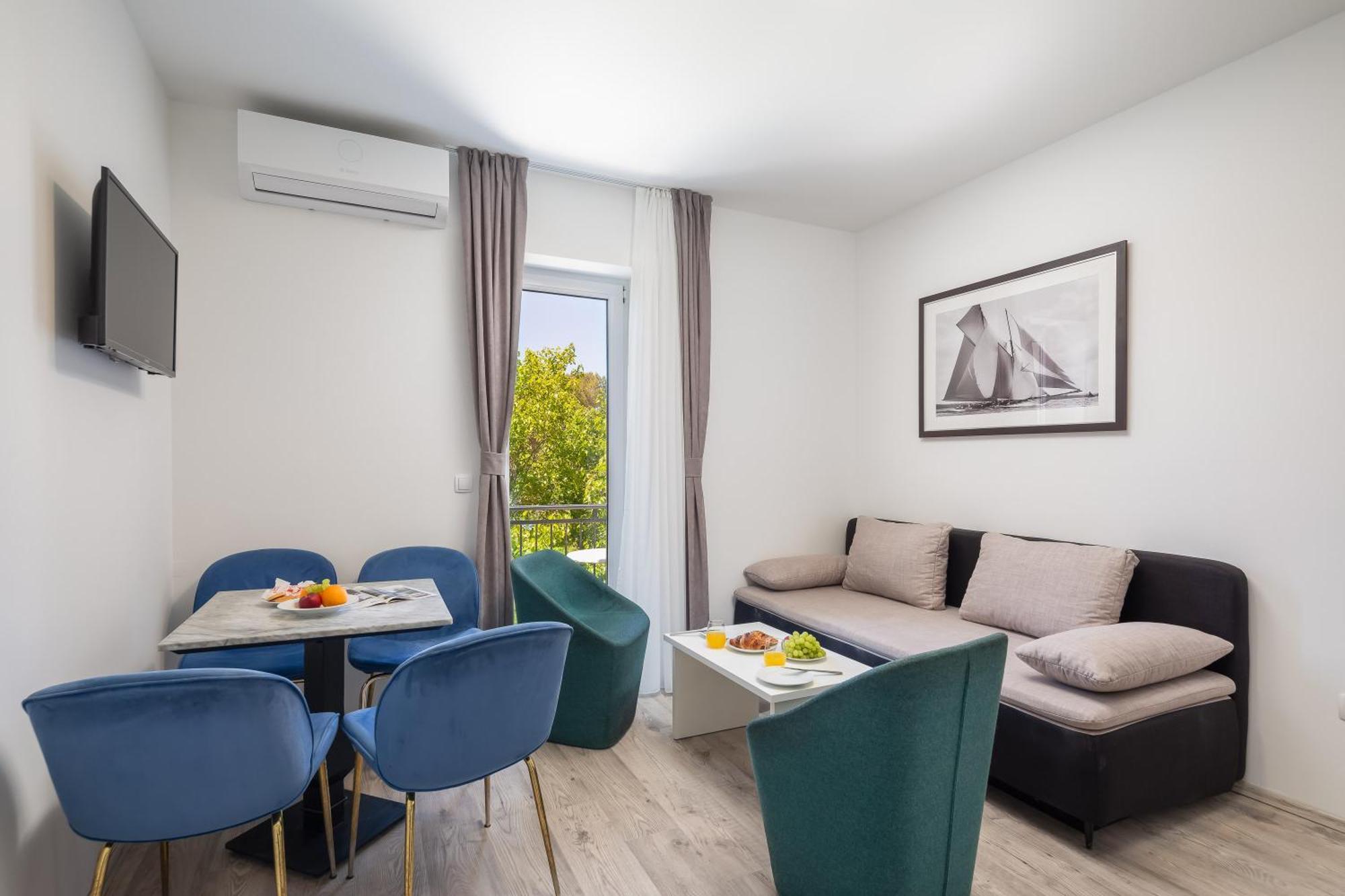 Beachfront Apartments Providenca With Free Parking Makarska Room photo