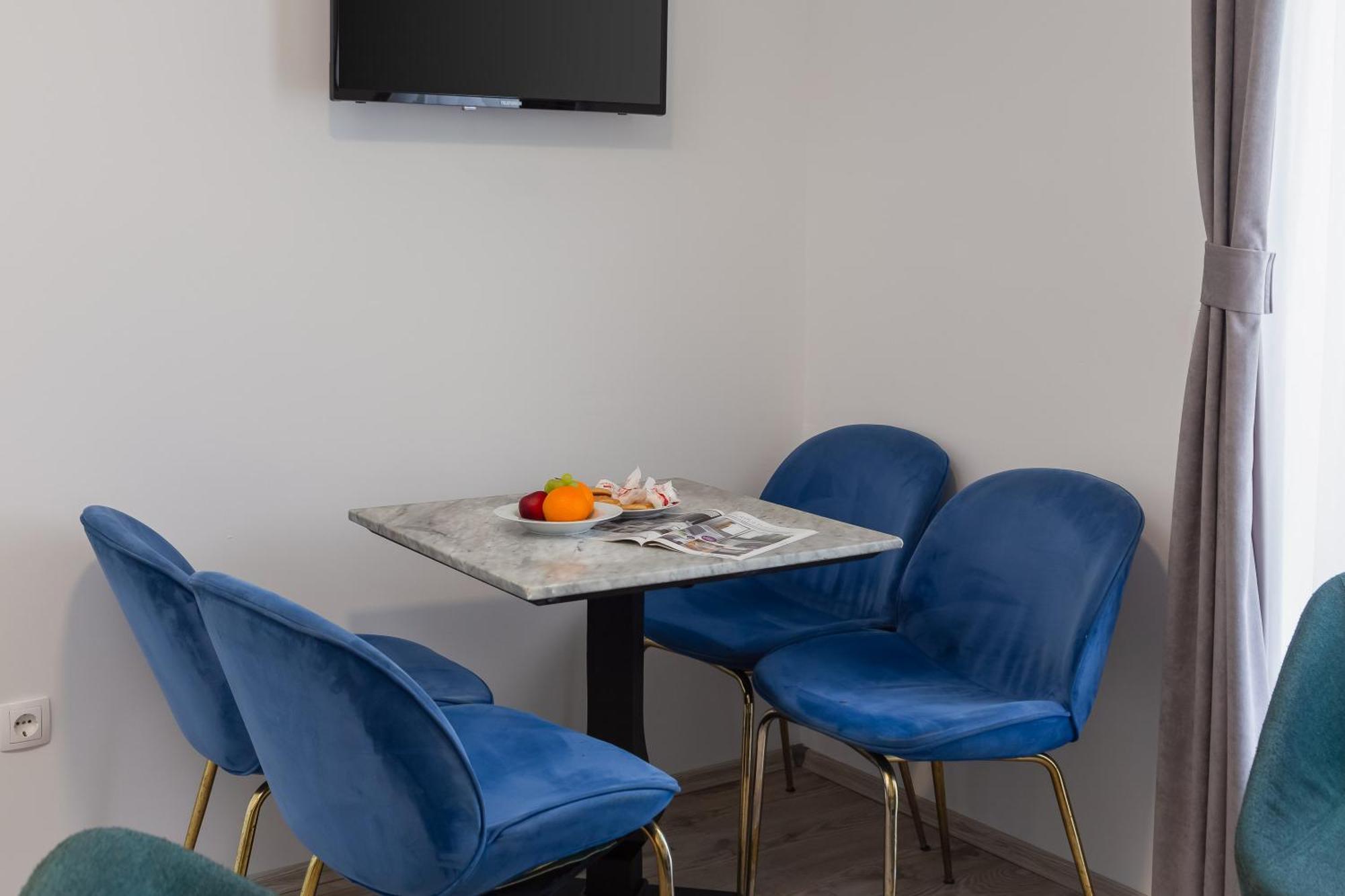 Beachfront Apartments Providenca With Free Parking Makarska Exterior photo