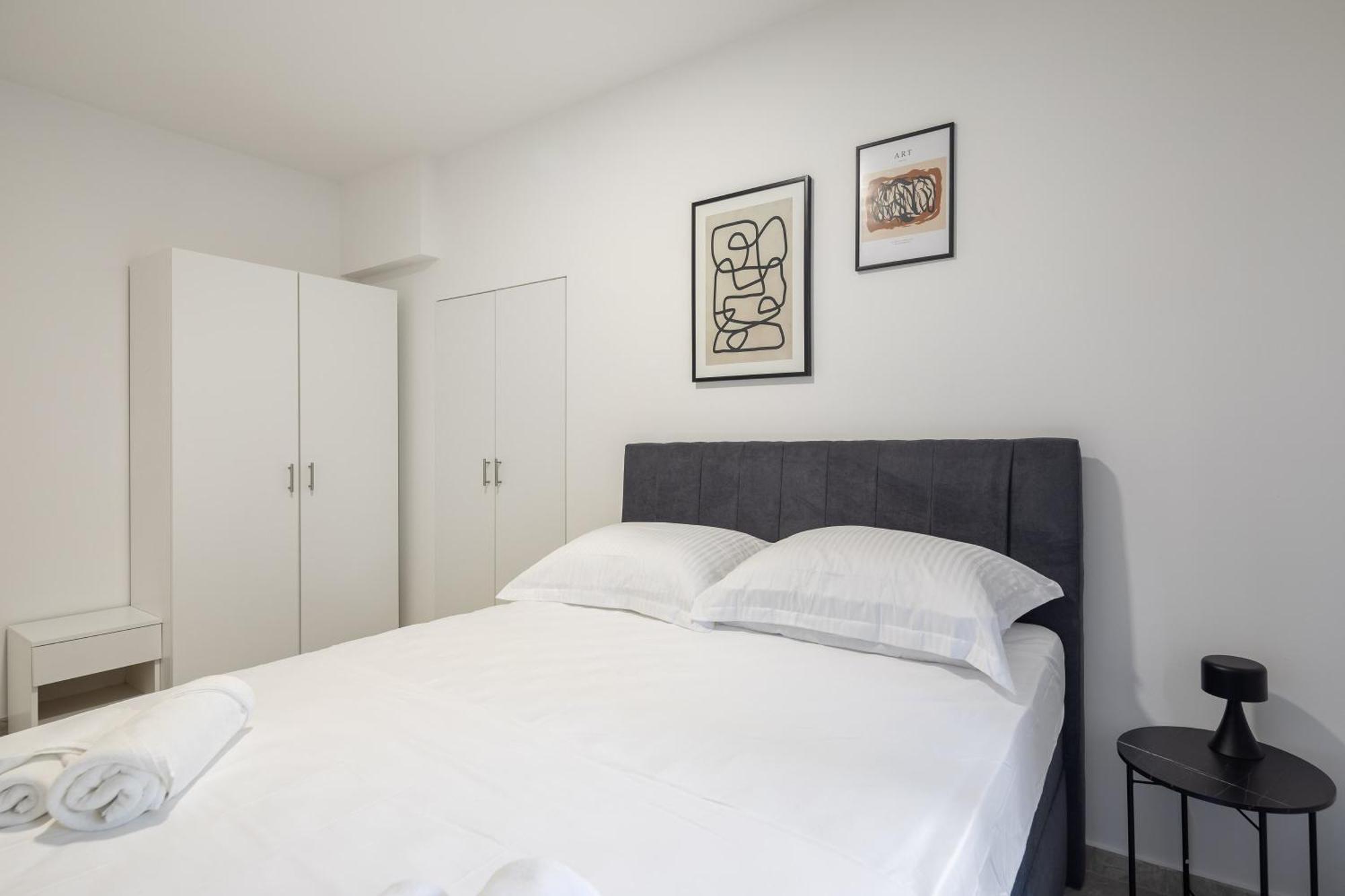 Beachfront Apartments Providenca With Free Parking Makarska Room photo