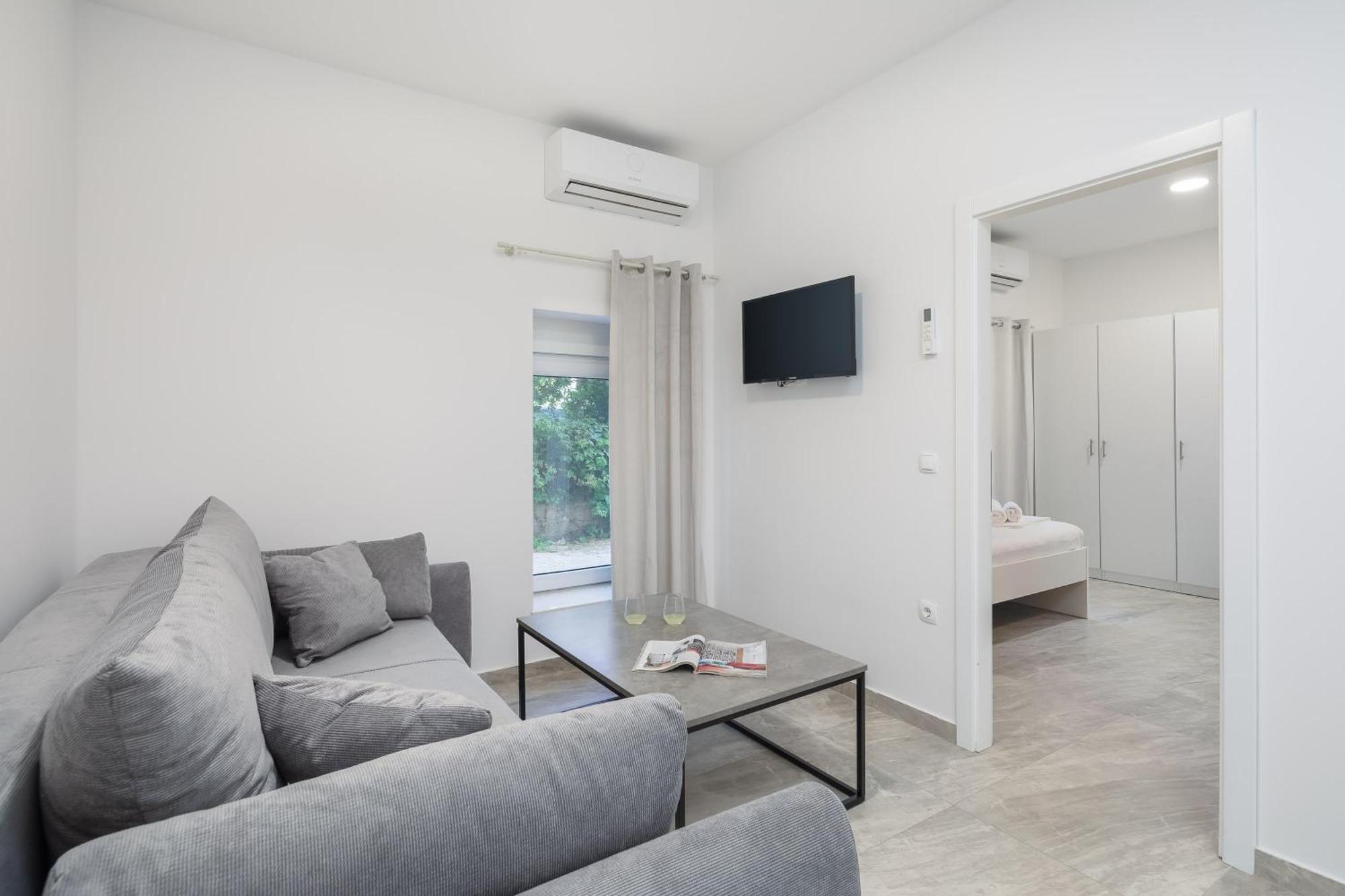 Beachfront Apartments Providenca With Free Parking Makarska Room photo