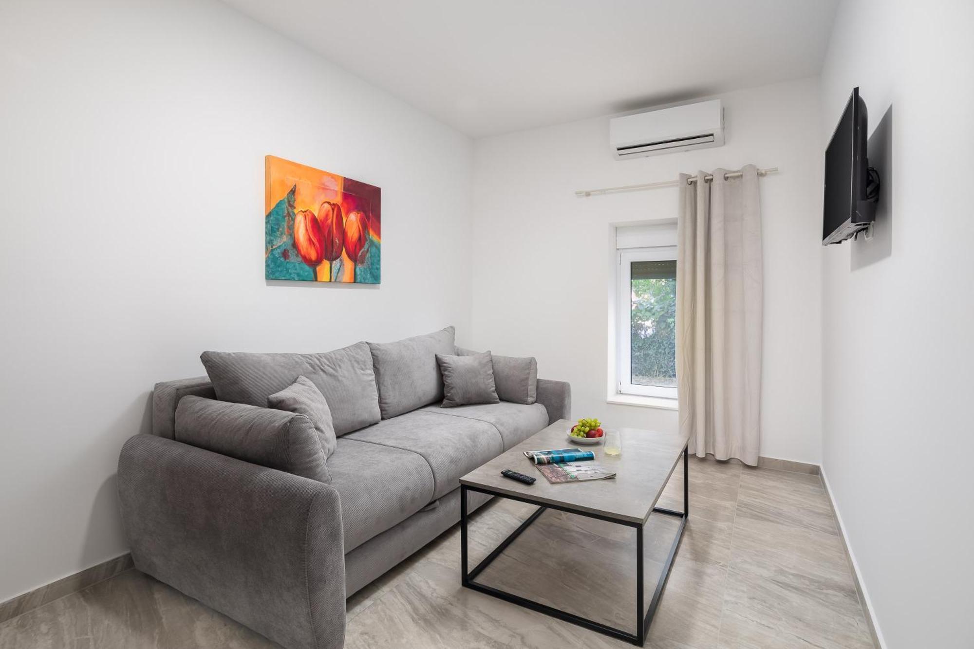 Beachfront Apartments Providenca With Free Parking Makarska Room photo