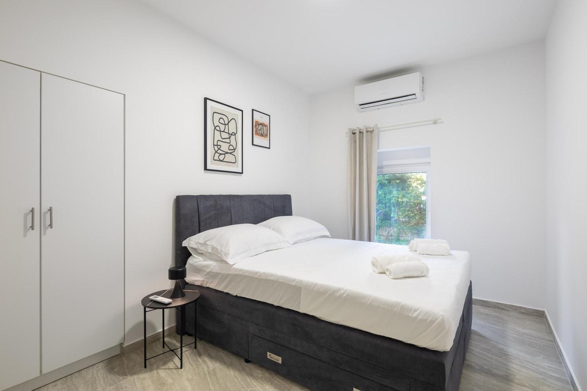 Beachfront Apartments Providenca With Free Parking Makarska Room photo