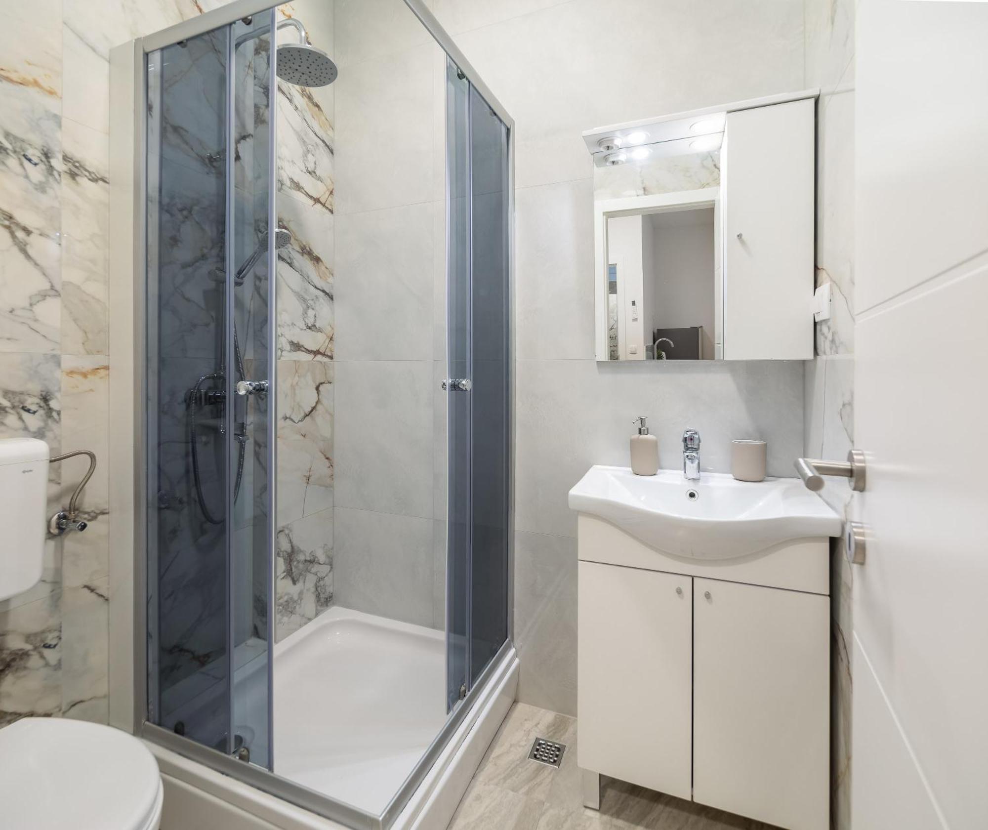 Beachfront Apartments Providenca With Free Parking Makarska Room photo