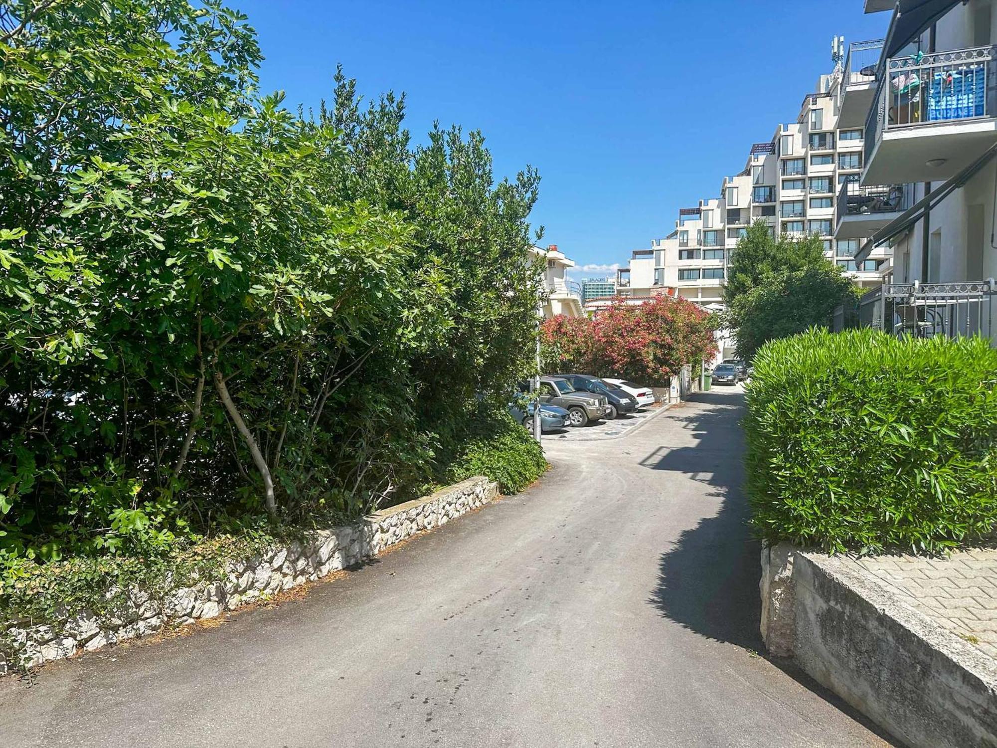 Beachfront Apartments Providenca With Free Parking Makarska Exterior photo